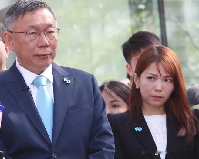 “蓝白合”还没有开始，柯文哲这是来“拉倒车”的吗？民众党团主任陈智菡在节目里