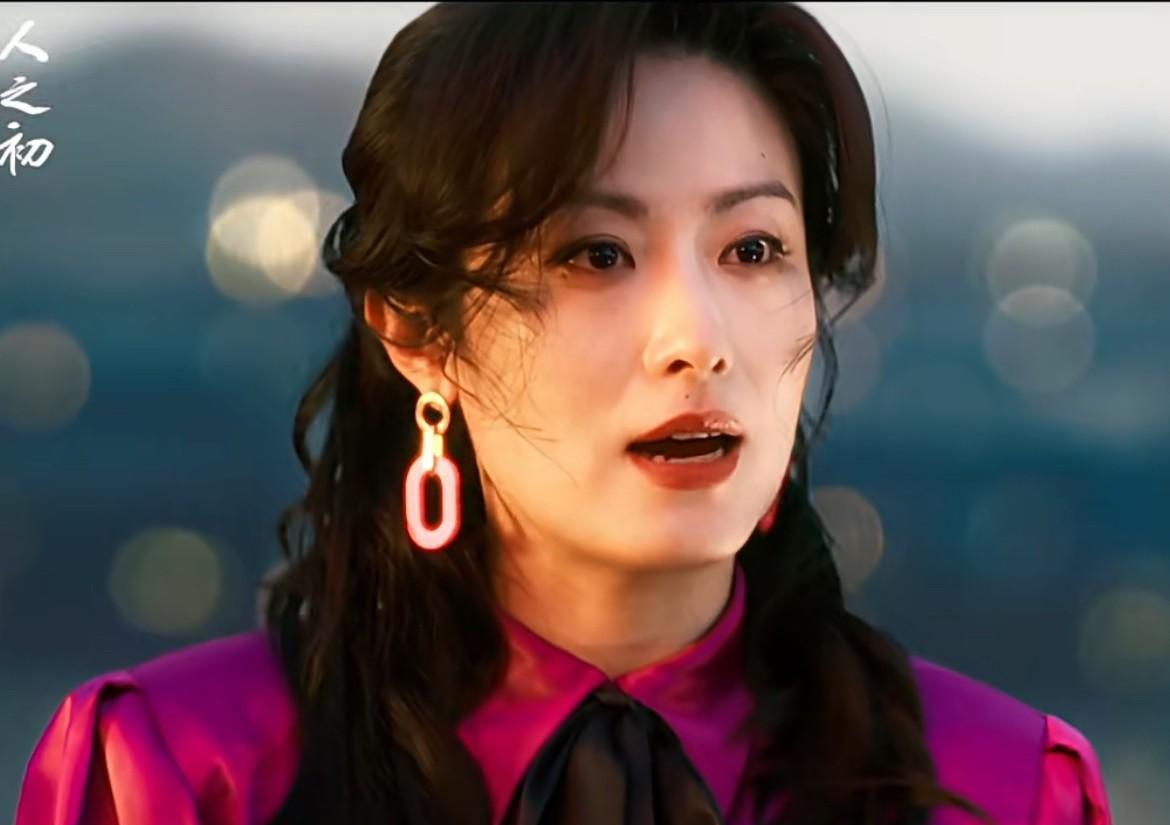 产床上那声嘶吼不是她的孩子。但手背爆出的青筋是真的。徐百慧攥着陌生孕妇脚踝的