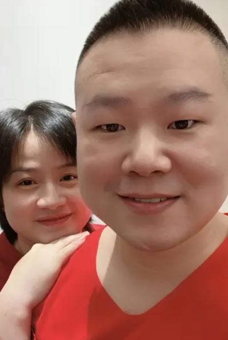 一次节目中，岳云鹏直言：我媳妇心特大，跟我吵完架倒头就睡，可我没吵赢，还想吵，但