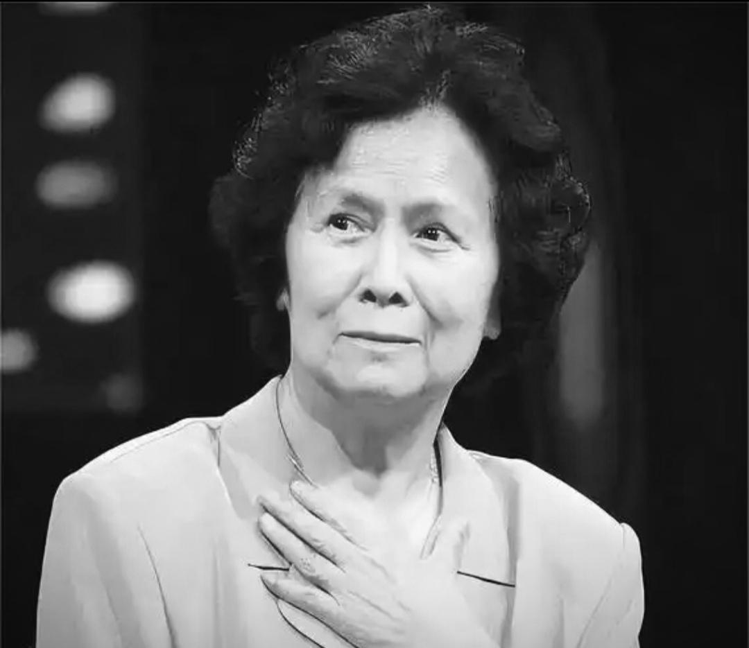 好奇查了一下杨洁导演的出身，不查不知道，一查吓一跳，原来这位缔造了86版