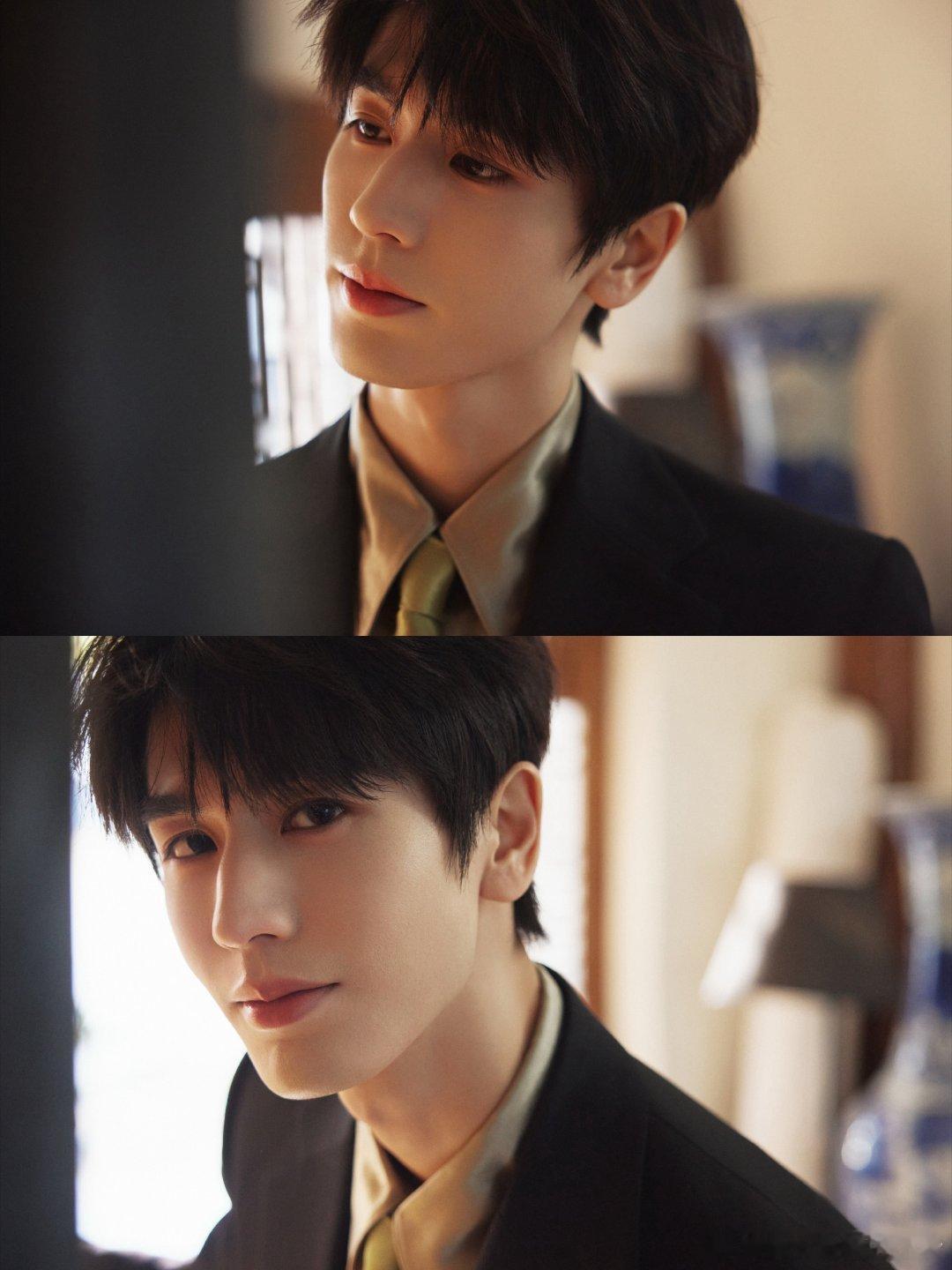 张凌赫每次造型都好用心啊，是何苏叶来了，全身都是名品级别的😍😍​​​