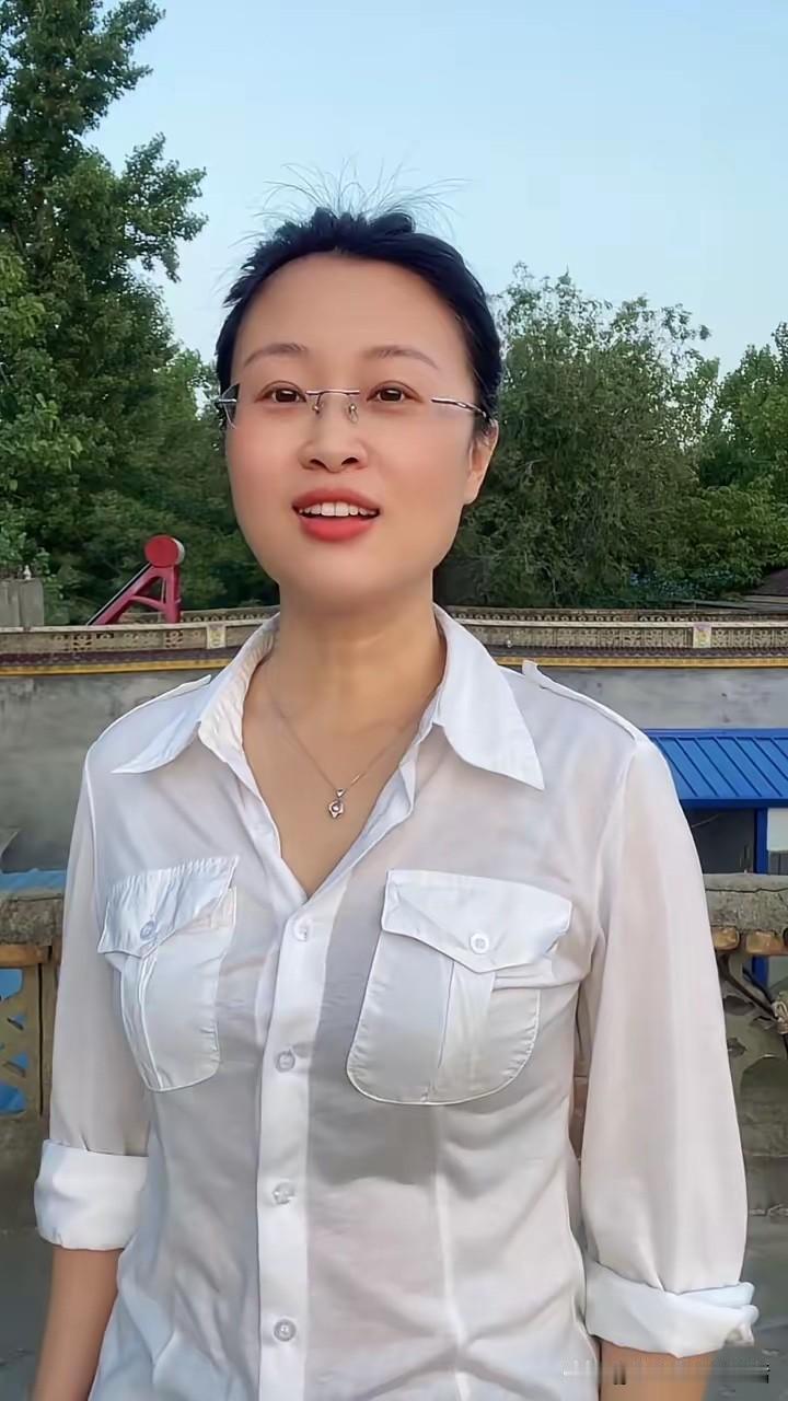 夫妻之间出问题不是出轨更加不是家暴而是懒得理你把你当空气一年半载都不让