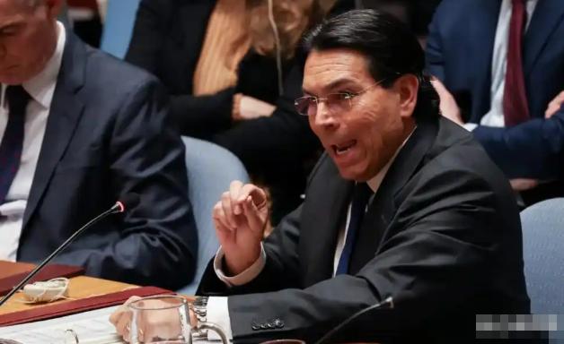 “滚出去！”以色列代表联合国会议当场发飙，怒斥联合国官员：你闭嘴！ 一个国家