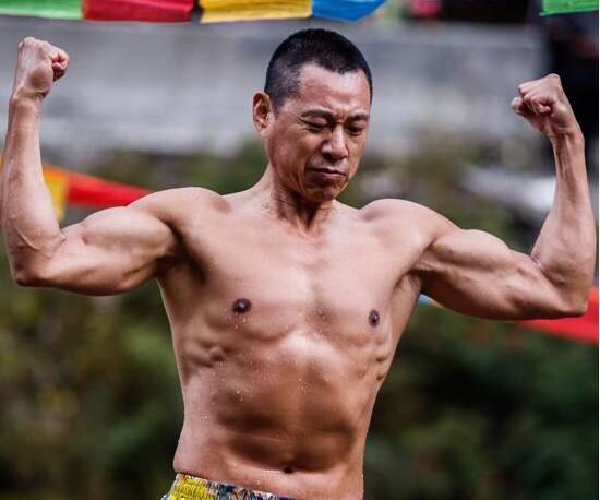 都说男人不健身体质差, 可以从脸上看出来吗?