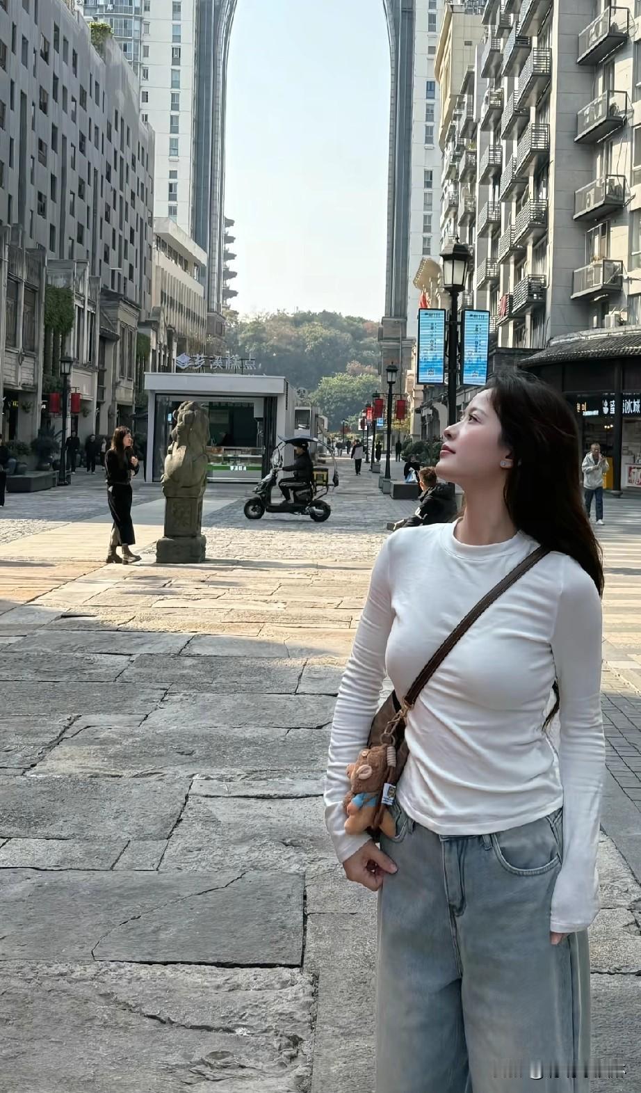 但愿你的眼睛，只看得见笑容！