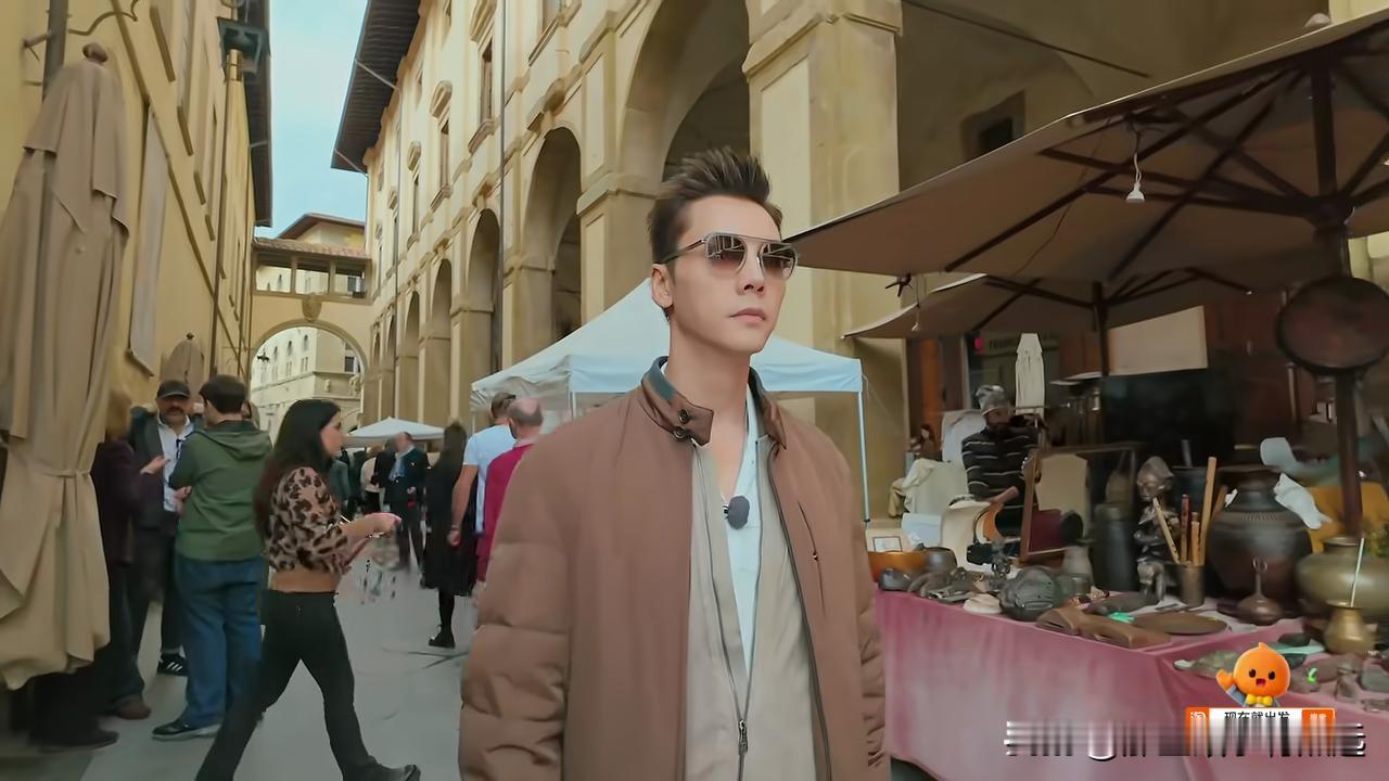 看了《现在就出发》才知道，原来欧洲摆摊卖东西这么挣钱。王安宇要给沈腾买礼物，他看