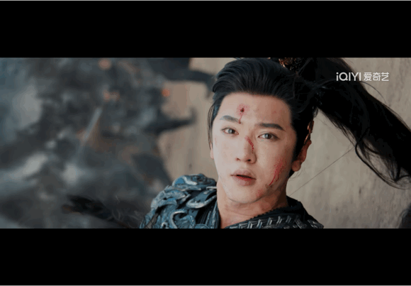 陈哲远在一笑随歌还复刻了张凌赫的谢危倒地镜头，谁更好笑？