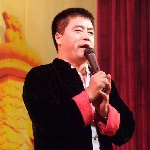 魏三当年没跟赵本山混是对是错？现在回头看根本没法用简单的对错下结论。2005年