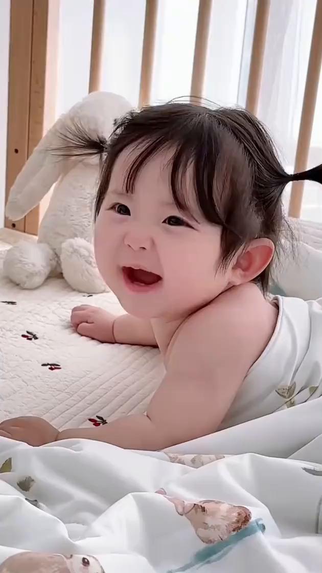 爸爸。