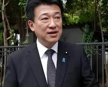 日本出来表态了！对中国的行为表示抗议！7月21日，日本内阁官房长官木原稔的记者会