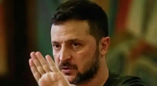 中国看得很清楚，乌克兰战后重建，中国决不会参与。乌克兰自己打成了一片废墟，国库早