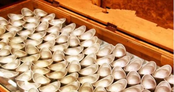 朱元璋铁律：贪污超60两银子立斩，60两，相当于现在的多少钱？历史反腐，以唐贞观