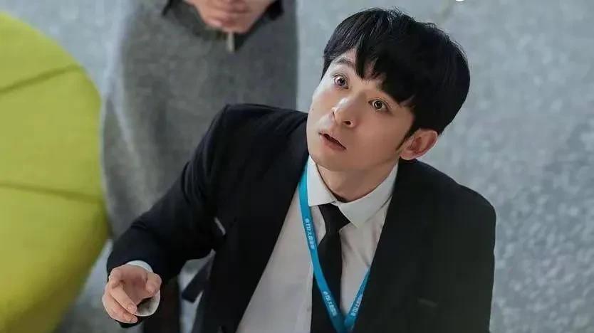 #董子健凭何当大女主孙俪的二番男主#其实董子健演技挺好的，人家的角色就不是高富