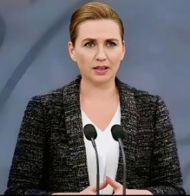 丹麦女首相昨天一句话，直接把桌子掀了。她对着全世界说，美国要是敢动武抢格陵兰岛