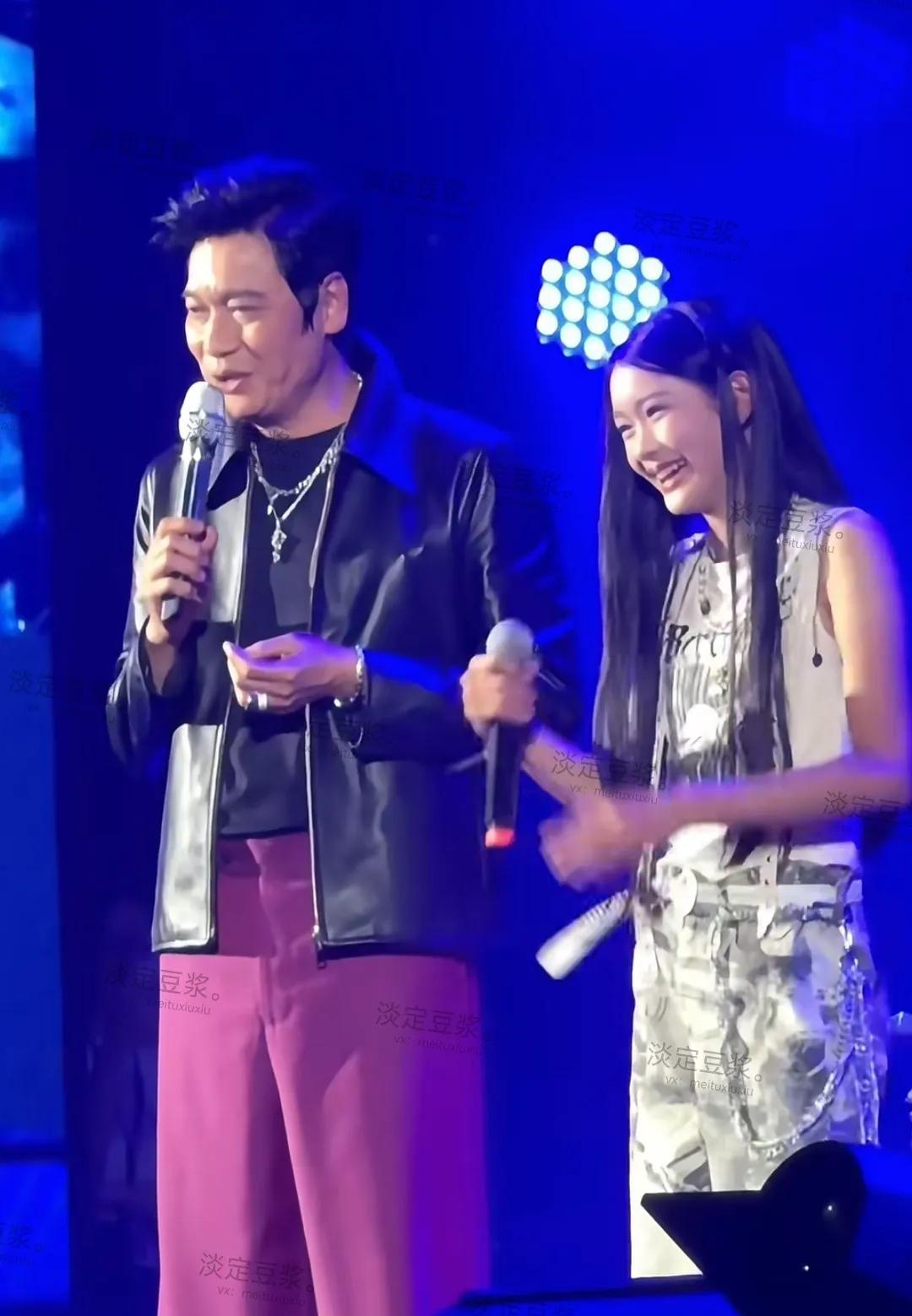 天啊！这演员罗嘉良女儿长得也太漂亮了，脸型五官都随他了，比她妻子苏岩还漂亮，看这