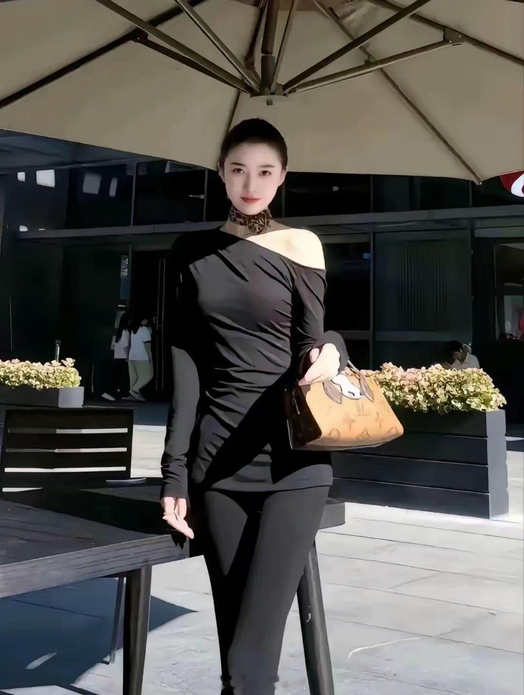 中医讲：人只要一恭敬，气就往下降，就平和。一傲慢，全身的气血就往上涌。很多人都是