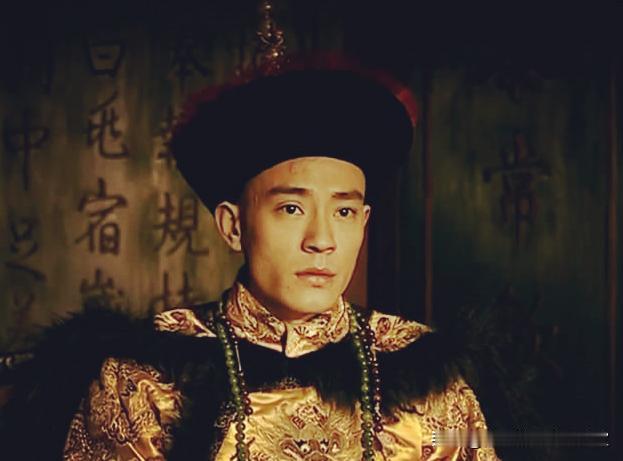 同治驾崩后，光绪是唯一可选储君，其他人都不行。按清朝立嗣规矩，像同治这样婚后