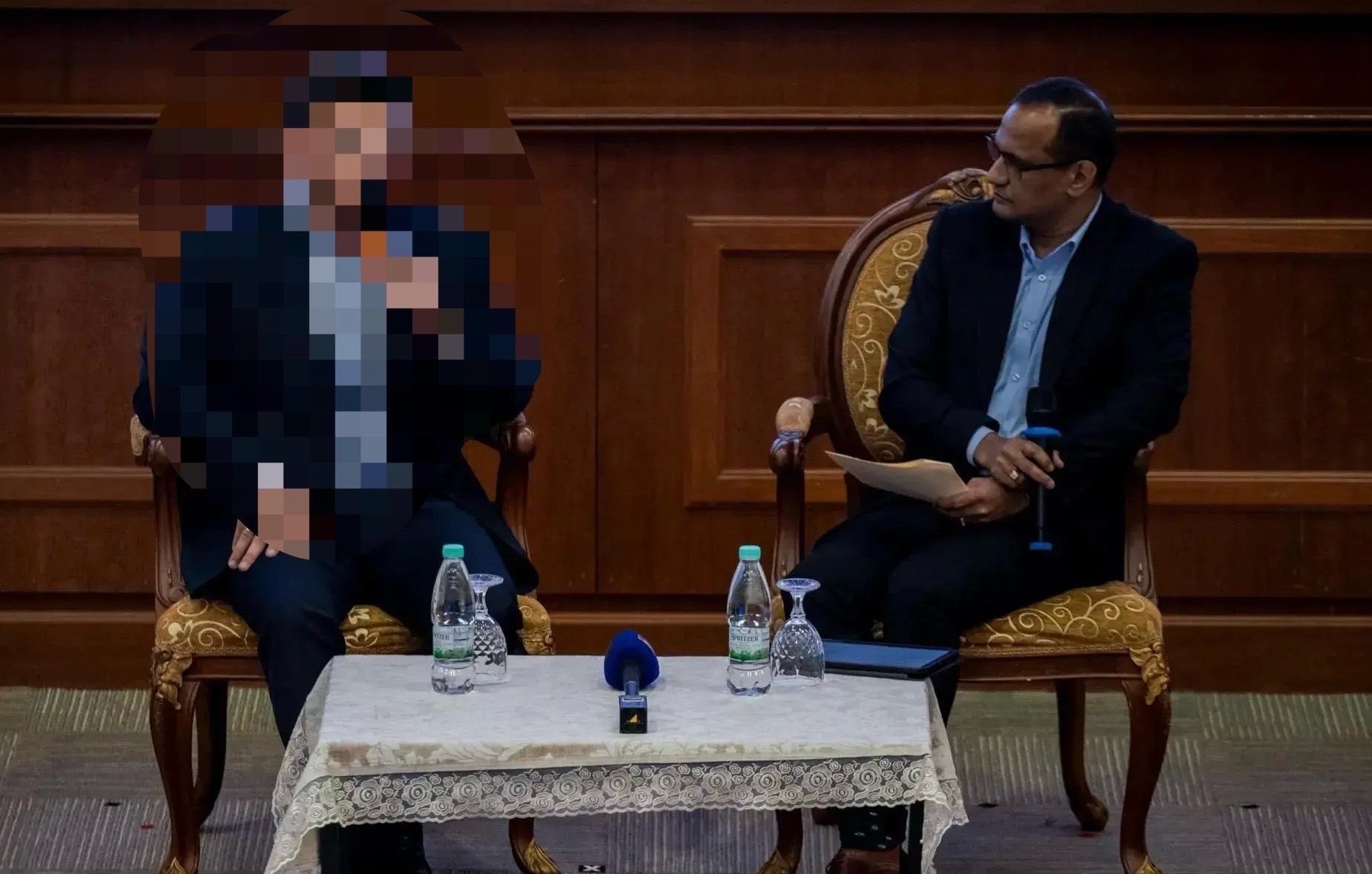 恶狗："对于新疆的事，我（自认为）做了一些研究。作为一名明星，我有发言（放屁）权