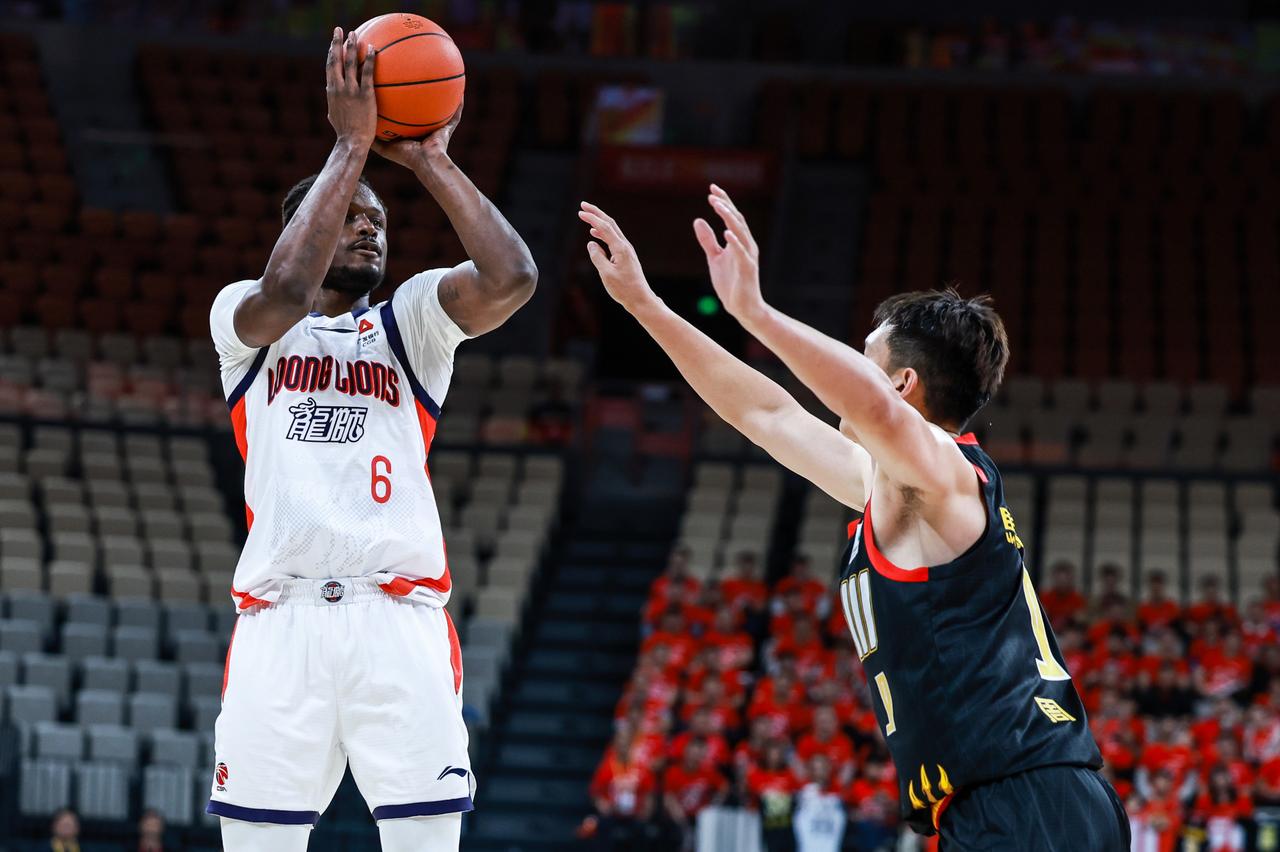 深圳队将无缘最强黑马？真正的劲敌即将现身？还真有这个可能！毕竟就在上场遭遇战，他