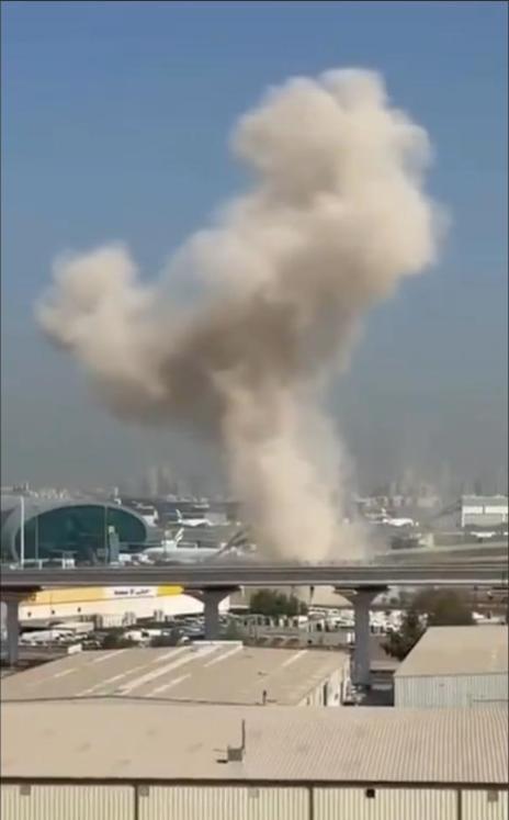 美空欢喜一场，伊总统道歉无效，革命卫队全面开火，准备大批新导弹要对美高强度攻击半