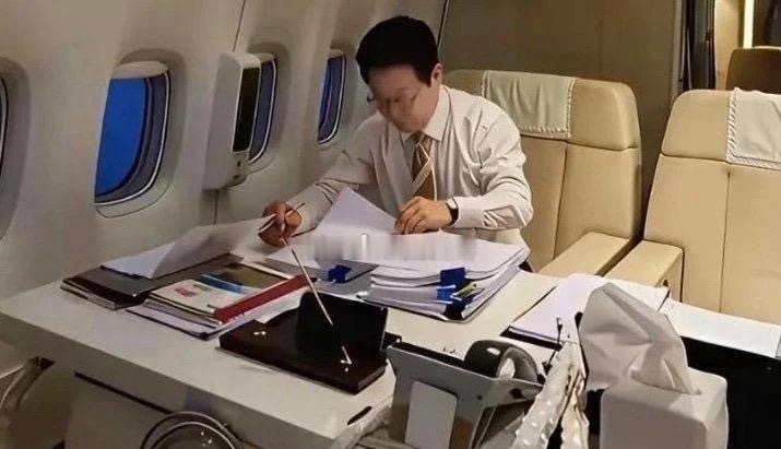 原来有钱人坐飞机是这样的吗？