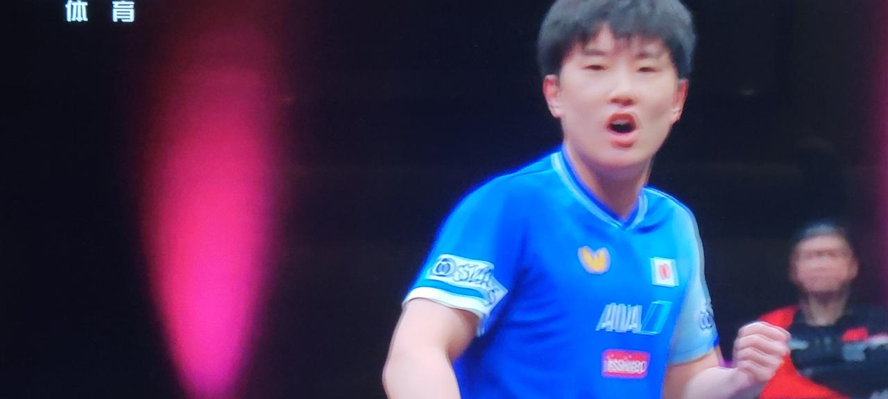 多哈冠军赛：向鹏惨遭一轮游，成为国乒首轮被淘汰的第一人！想到向鹏会输给张本智和