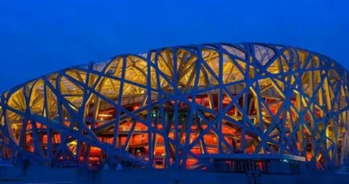 鸟巢“账本”曝光：占北京黄金位置，斥35亿建成的“鸟巢”，自从建成后，每年光维护