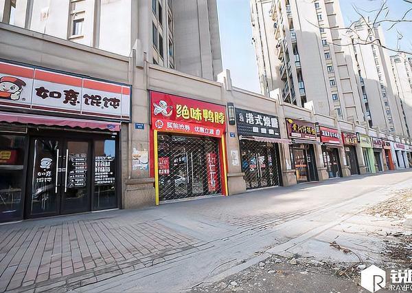 不适合做老婆的女人男女谈恋爱，有的女人确实不适合做老婆。我们上大学的时候四个