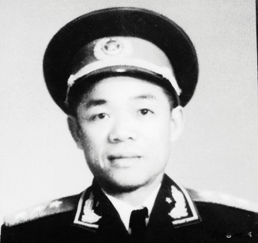 韩先楚调任兰州军区司令员时，毛主席隐隐有一种担心，他太了解韩司令的性格了，当面叮