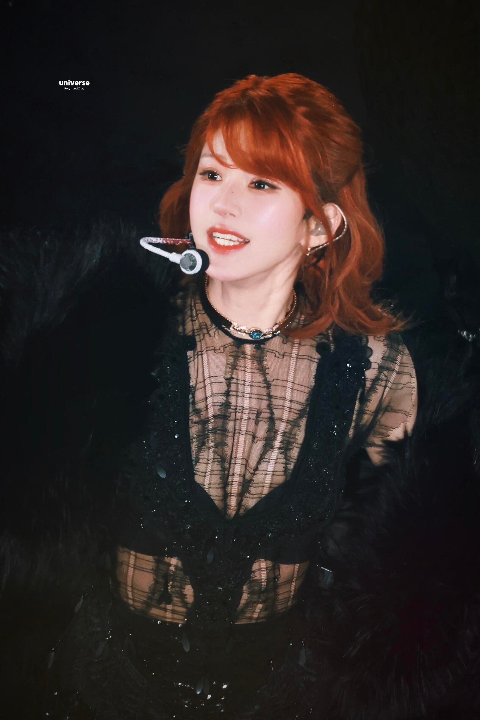 韩站镜头下的赵露思