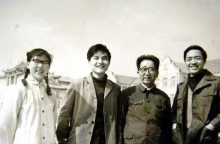 1981年郭汝瑰拜访杜聿明时忍不住询问：为什么你当年一定要说我是共产党员？19