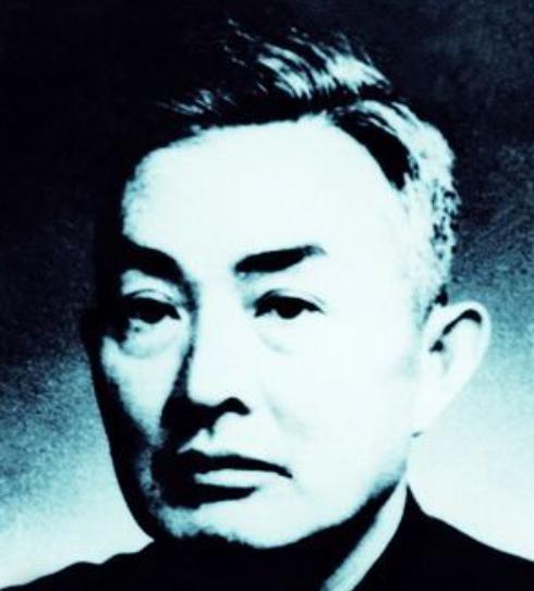 1962年5月，原红四方面军总政委陈昌浩回乡探亲，武汉军区司令陈再道带领三百多老