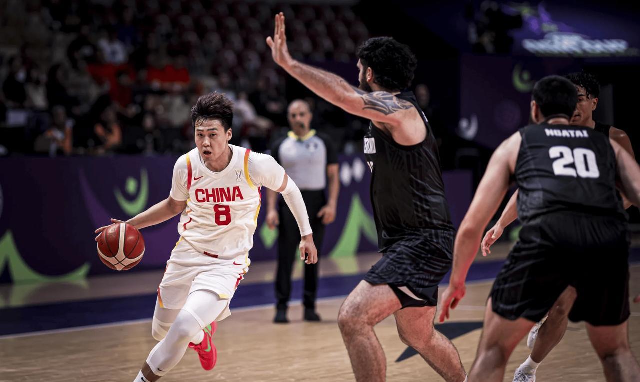 中国男篮亚洲杯刚结束，杨毅就开始“乱放炮”，网友：主攻要来了？近日，自称是篮球