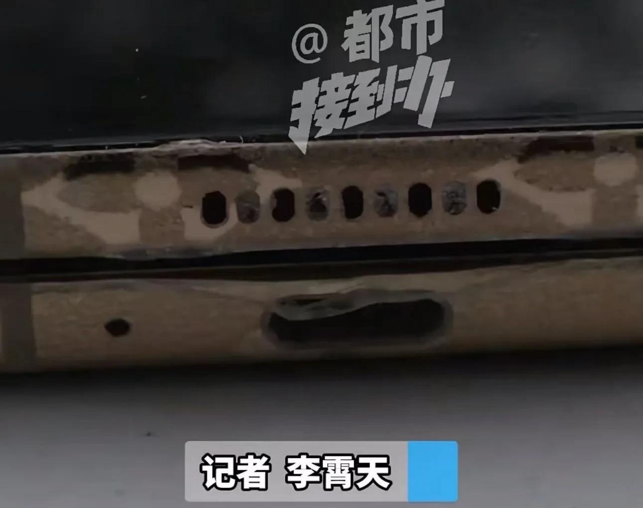 河南周口，男子花两百多贴手机膜，只用了几个小时就破了，于是他要求老板退钱，老板却
