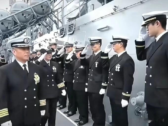 【专家：日本故意不满员，就是在为开战做准备。】最近有专家指出，日本已经在为开