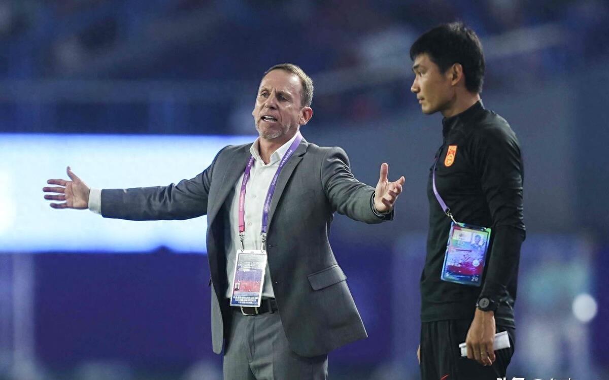 4月7日中国足球传来最新消息：即将在下月举行的土伦杯是久尔杰维奇明年是否有资格