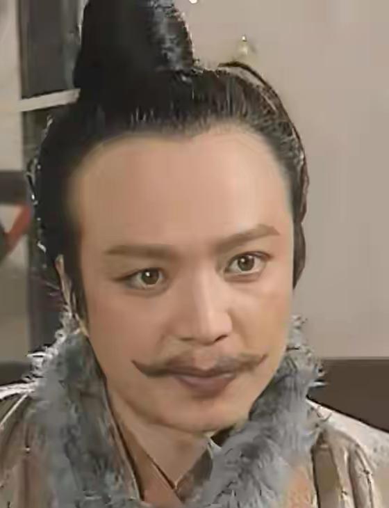 220年，刘备赐死养子刘封。刘封悲叹道：我真后悔没有听孟达的话刘封到死都没