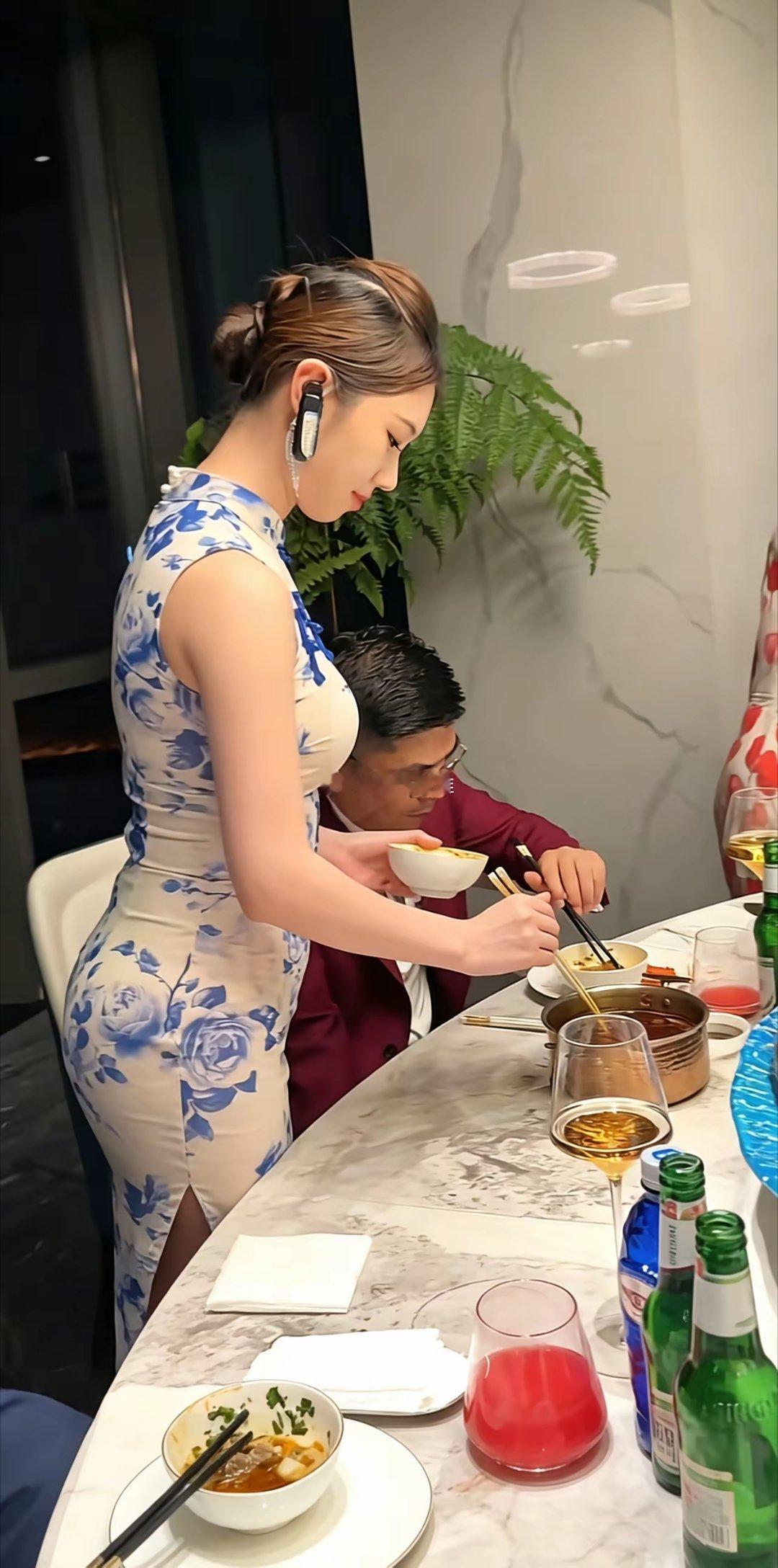 这种火锅店是什么商业思维？如果急头白脸吃一回得多少钱？