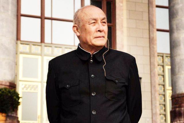 多名飞行员换钱学森回国美方认为是“黄金换废铁”后来才知亏大了1955年的日