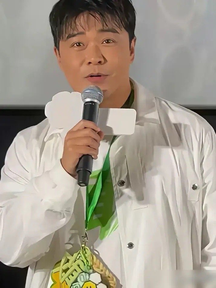 陈思诚高喊市场不只需要沈腾，结果市场用1亿的票房预测，给他上了一课。回头看，一