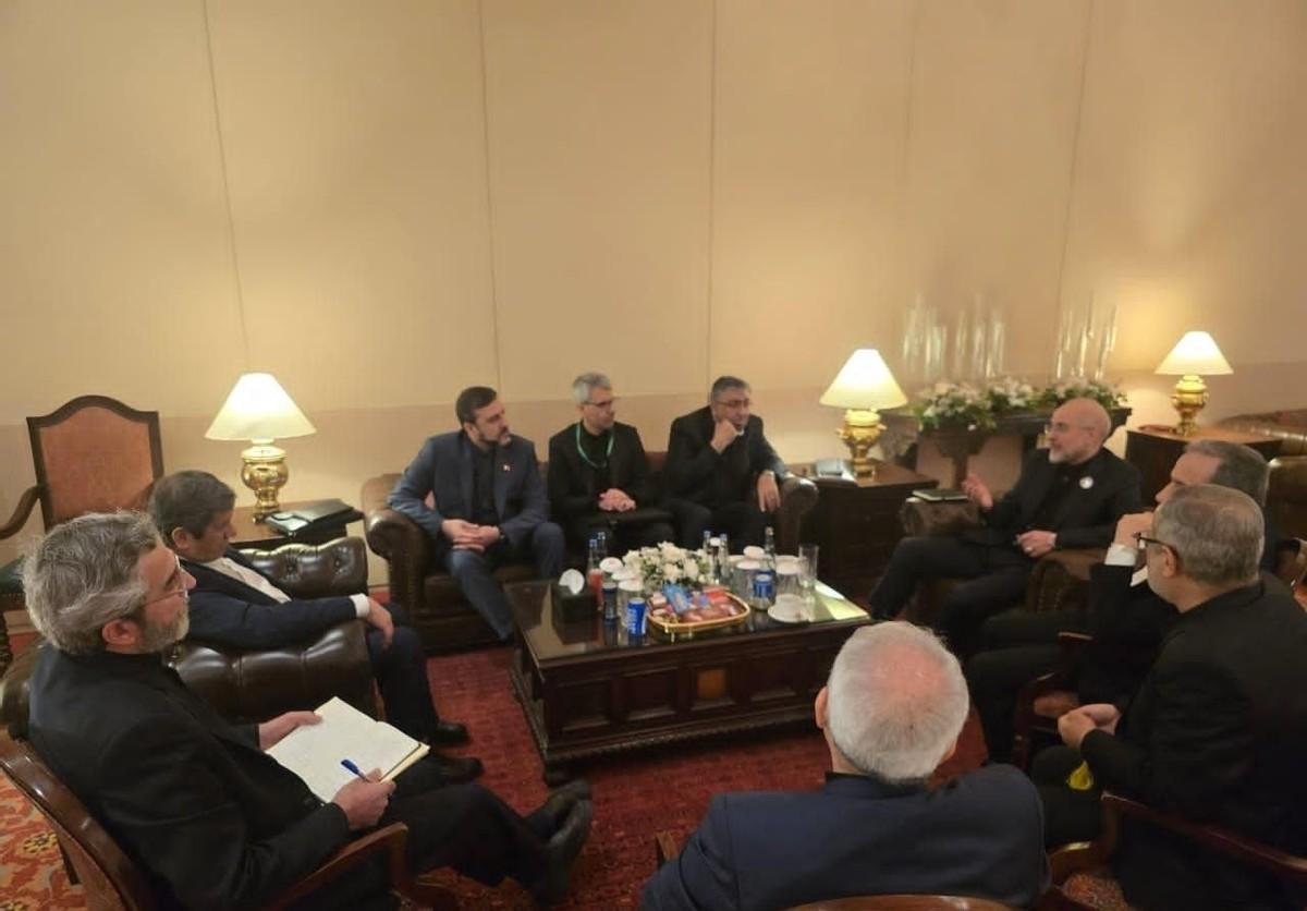 4月12日，美国副总统万斯在伊斯兰堡突然掀了谈判桌，脸色铁青地登机走人。谁能想到