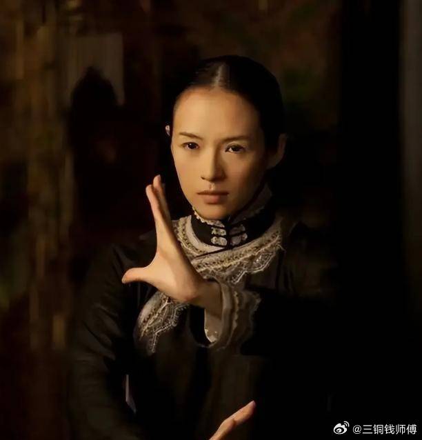伤官男和食神女长期相处的隐性倦怠二人同属食伤体系，婚前很容易因为灵魂高度同频快速