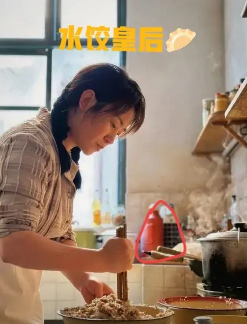 女儿说，以后不吃湾仔码头的水饺了！我问她为什么，她说看完《水饺皇后》了，我也
