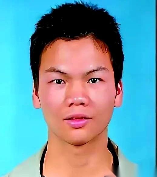 21年前，马加爵抡起锤子砸向4个室友，却在第5个人面前，放下了手。警察后来问他