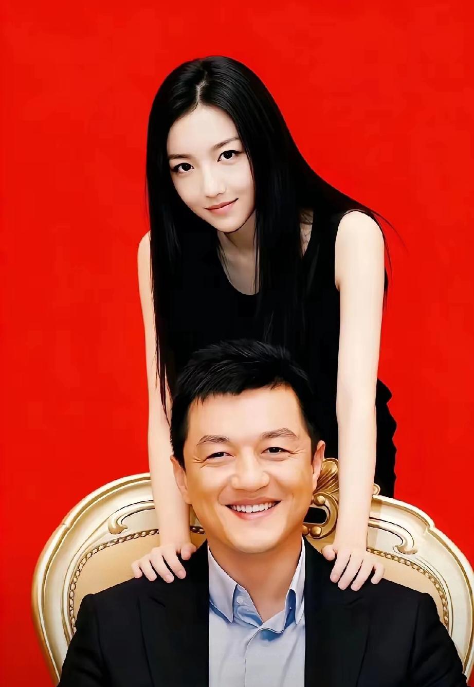 19岁李嫣近照惊艳！身高174气质绝，完美融合爸妈优点19岁李嫣近