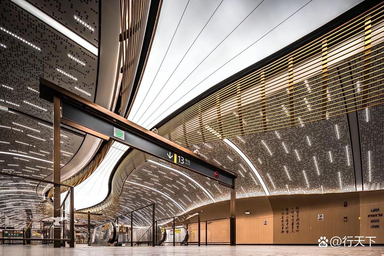 成都轨道交通总里程突破750公里，以断档式优势领跑中西部，这样的建设成果着实令人