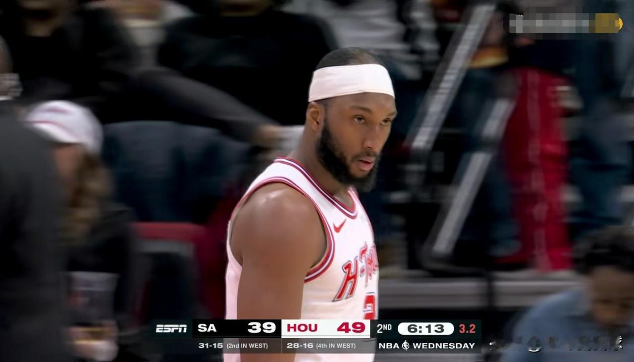 谁可以救救火箭悍将奥科吉的三分球？在今天进行的火箭和马刺的比赛中，目前双方的上半