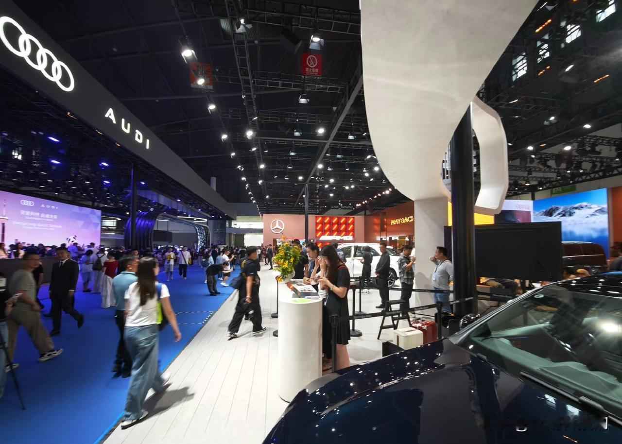 不得不承认，现在车市的风向彻底变了。2026成都国际车展，看特别的车，看眼前一亮