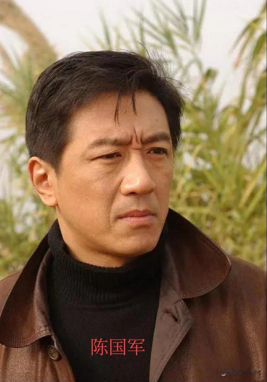 拍了70％的戏，男主角以为拿捏住了剧组，当场罢演要加钱。导演陈国军脸一沉：换人！