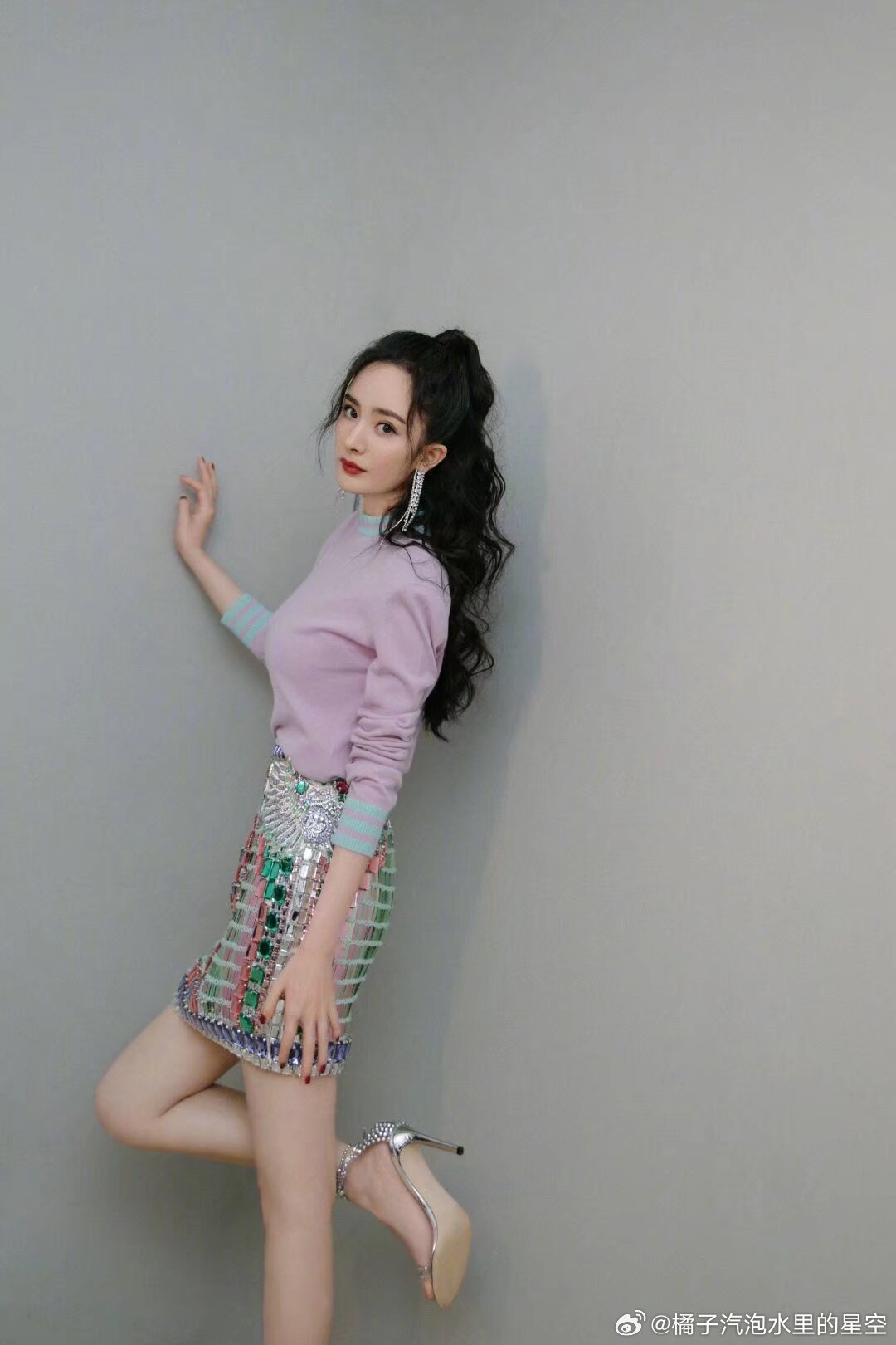 杨幂🦊杨幂背背佳全球首席品牌代言人少年之所以可期，是因为热爱在沸腾，热爱
